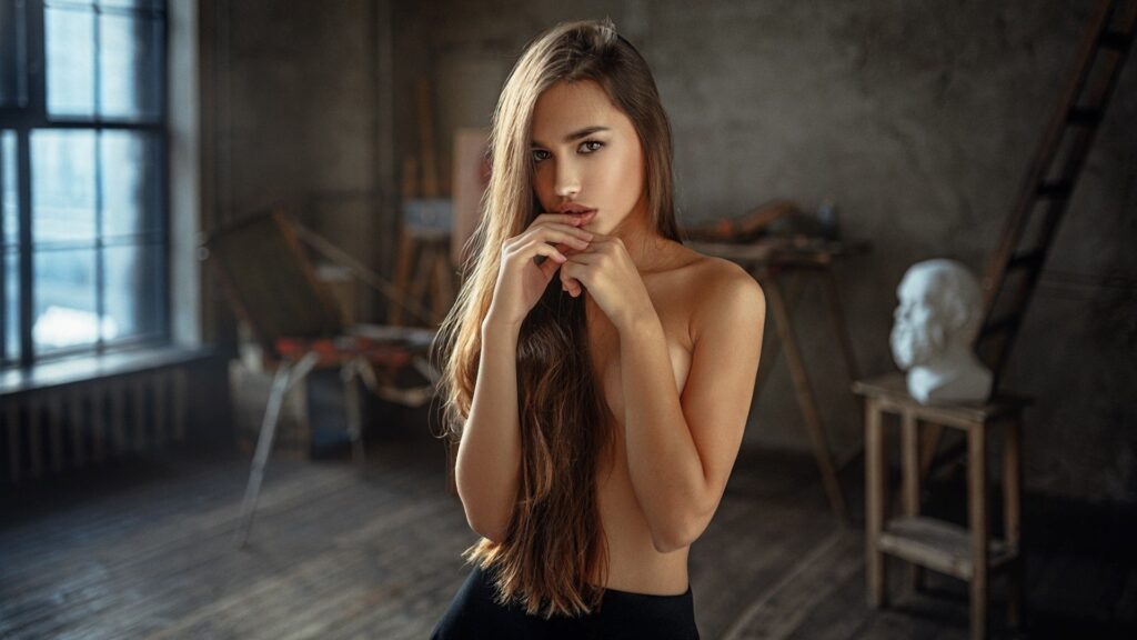 BDSM Dating for Travelers and Finding Kink in Unfamiliar Places